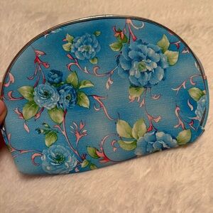 Floral Blue Women's Pouch